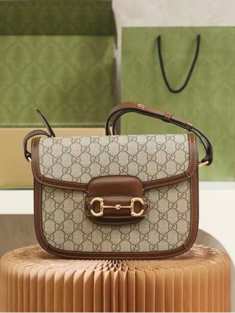 mint condition GUCC.I 1955 HORSEBIT SHOULDER BAG GG supreme/brown